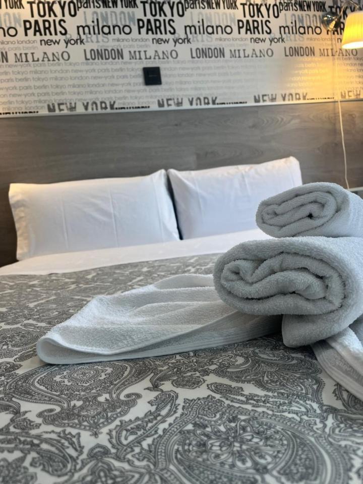 Fuencarral Rooms Madri Exterior foto