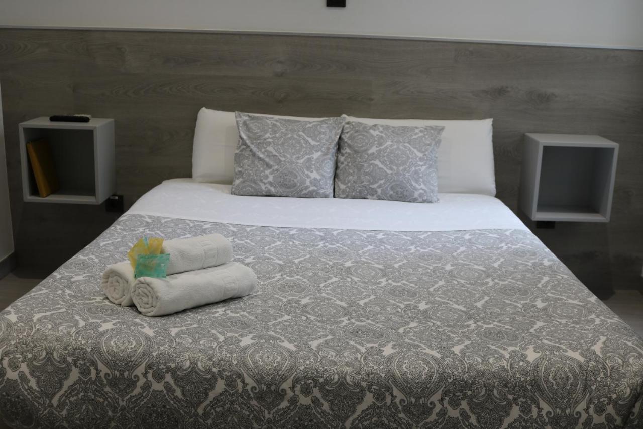 Fuencarral Rooms Madri Exterior foto